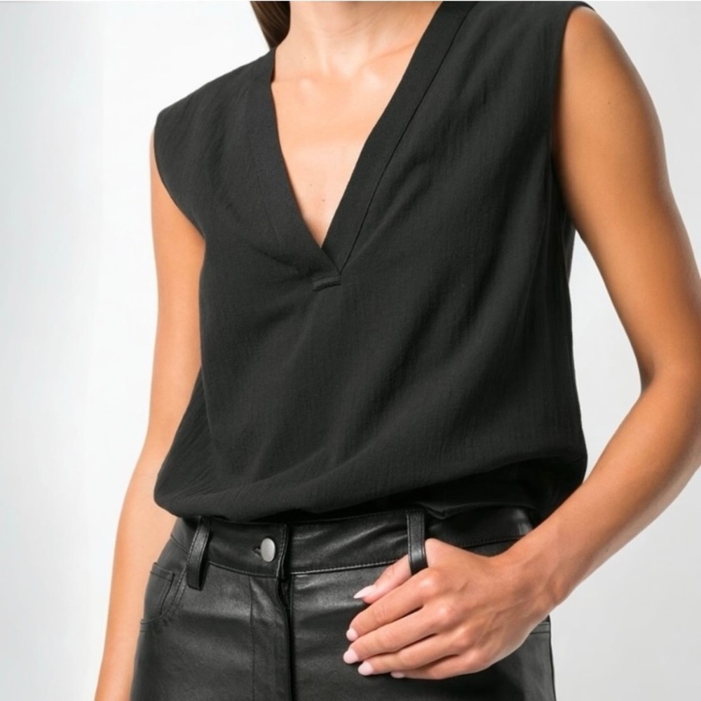 Vince Black Double V Neck Sleeveless Cotton Top MED - Picture 3 of 16